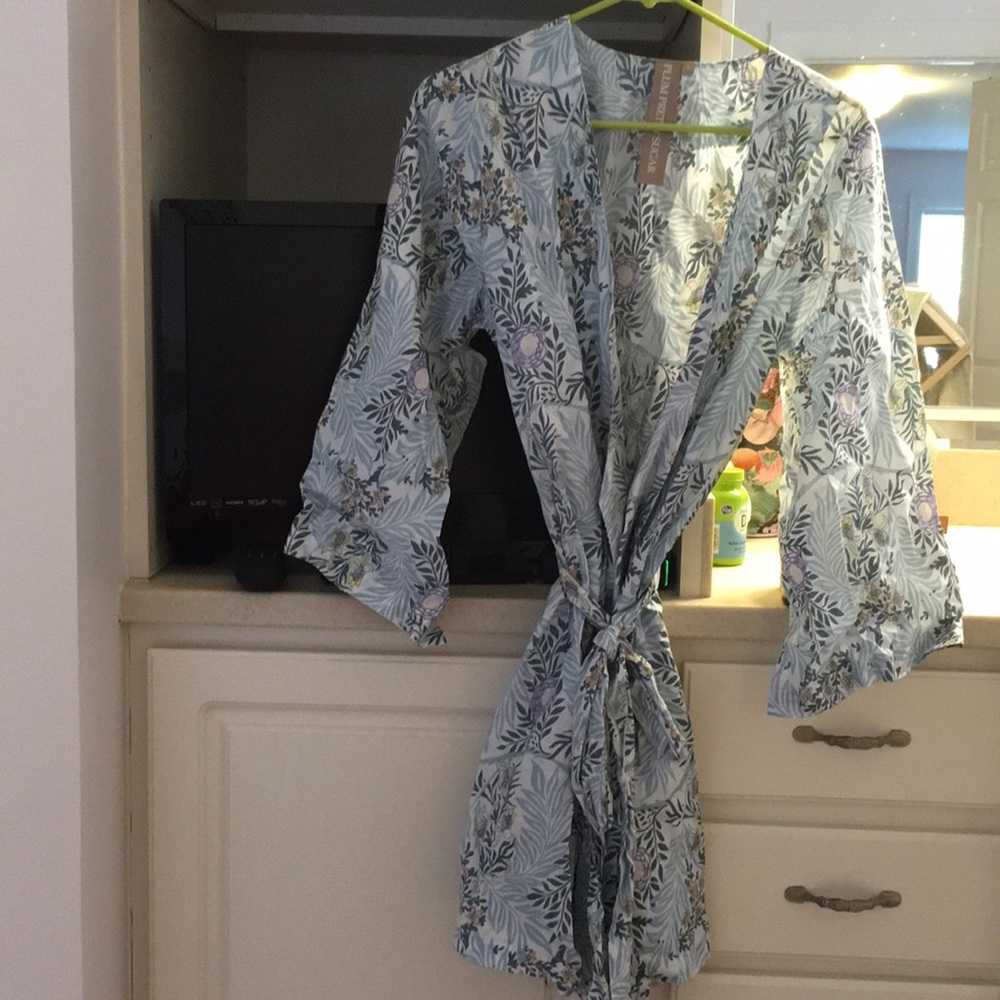 Plum pretty sugar bathrobe
